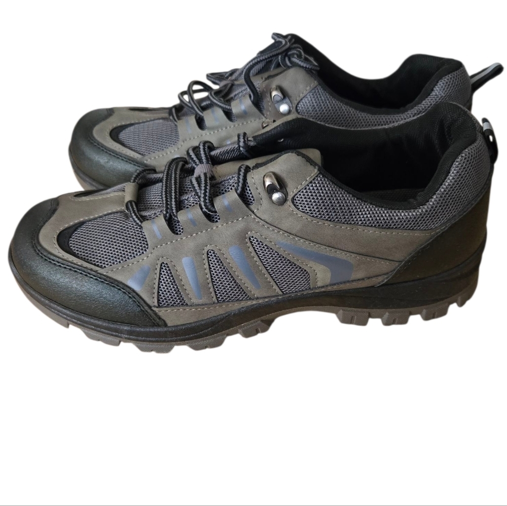 NWT Josmo Hiking Shoes Size 9